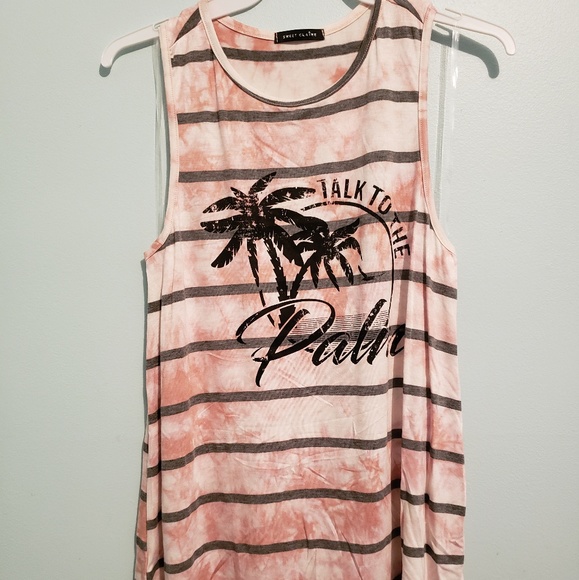 Tank Tops - Picture 3 of 4